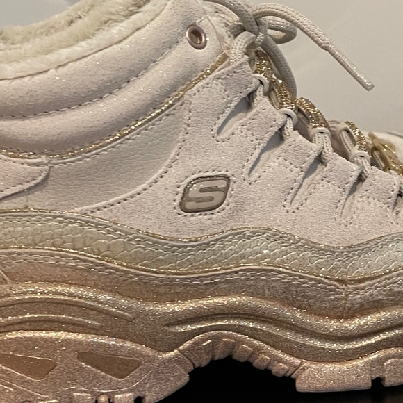 Sneakers - Picture 7 of 7